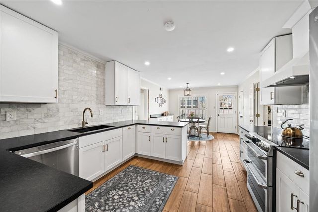 8719 CUMBERNAULD CIR S, Germantown, TN 38139