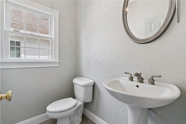 150 E Commons Drive, St Simons Island, GA 31522