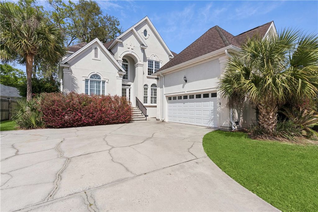 150 E Commons Drive, St Simons Island, GA 31522