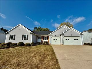 4024 Glenrich Circle, Stow, OH 44224
