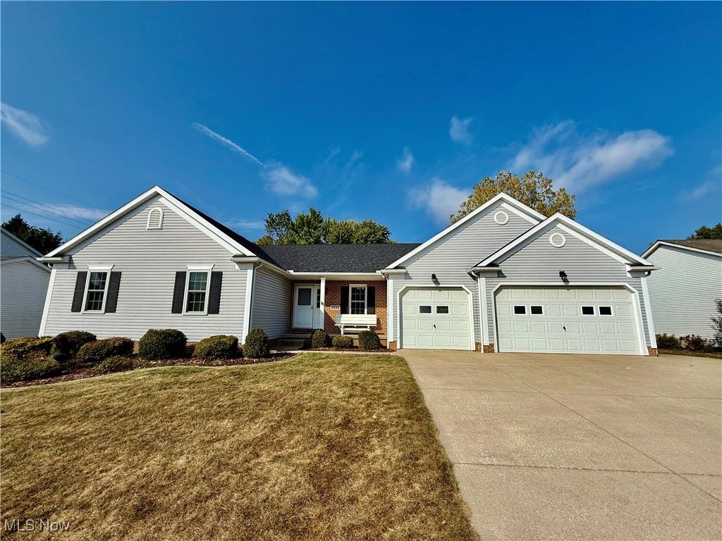 4024 Glenrich Circle, Stow, OH 44224