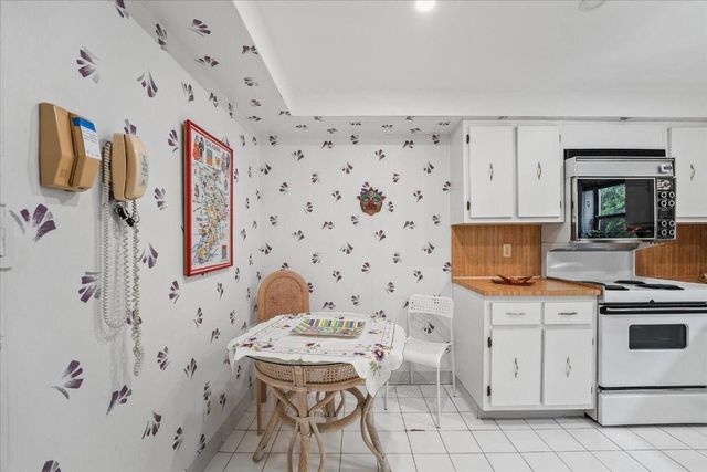 16251 Golf Club Road 312, Weston, FL 33326