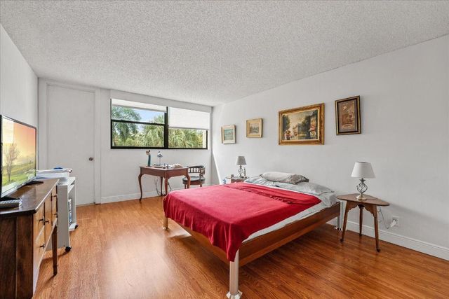 16251 Golf Club Road 312, Weston, FL 33326