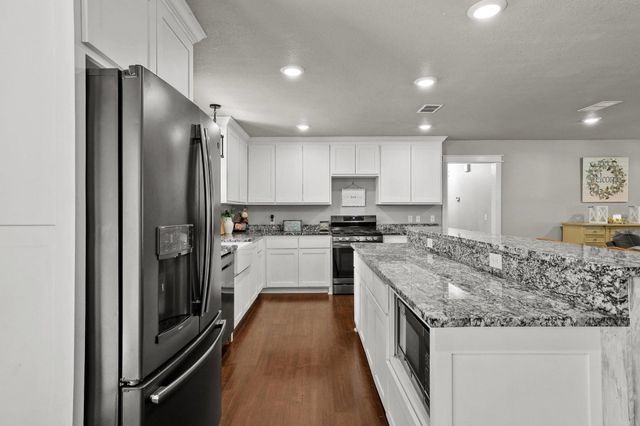 3353 County Road 2130, Telephone, TX 75488