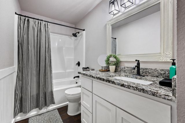 3353 County Road 2130, Telephone, TX 75488