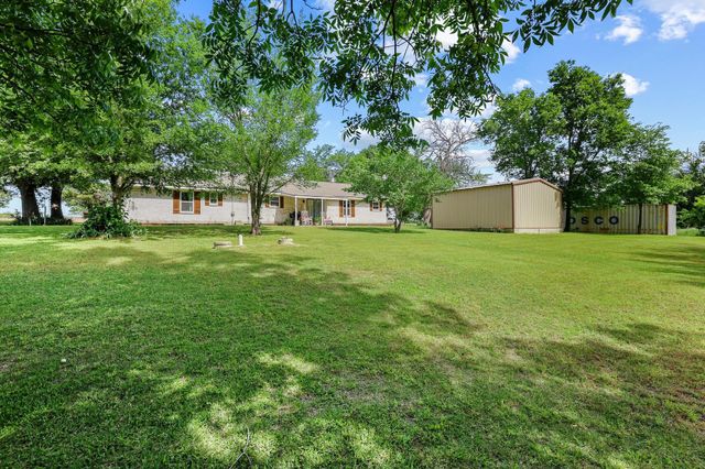 3353 County Road 2130, Telephone, TX 75488