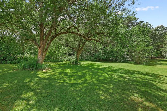 3353 County Road 2130, Telephone, TX 75488