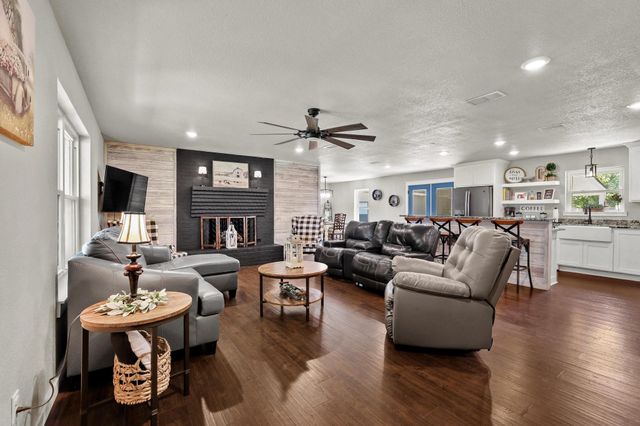 3353 County Road 2130, Telephone, TX 75488