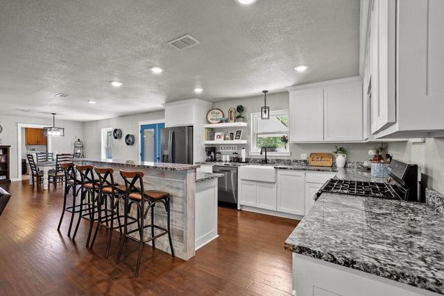 3353 County Road 2130, Telephone, TX 75488