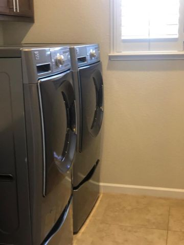 3920 Purple Finch Ln, Modesto, CA 95355