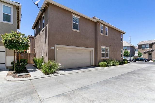 3920 Purple Finch Ln, Modesto, CA 95355