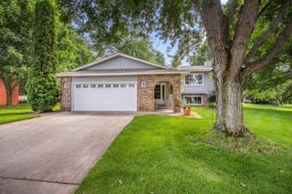 826 W Meadow Court, Sartell, MN 56377