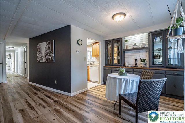 52 West Zimmer Drive, Lehigh Twp, PA 18088