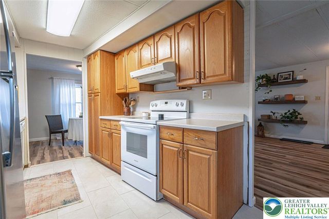 52 West Zimmer Drive, Lehigh Twp, PA 18088