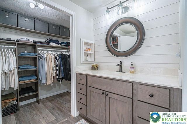 52 West Zimmer Drive, Lehigh Twp, PA 18088