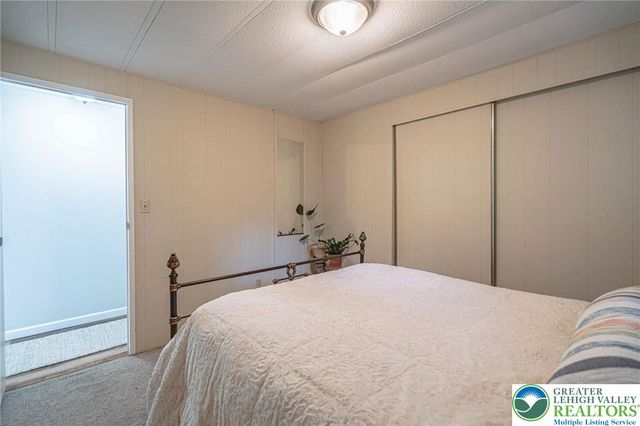 52 West Zimmer Drive, Lehigh Twp, PA 18088