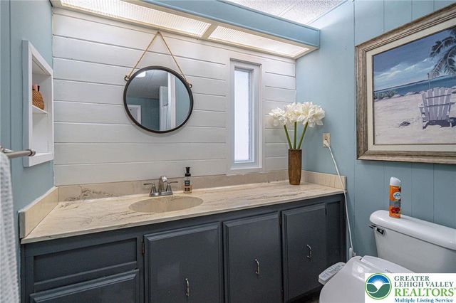 52 West Zimmer Drive, Lehigh Twp, PA 18088