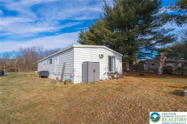 52 West Zimmer Drive, Lehigh Twp, PA 18088