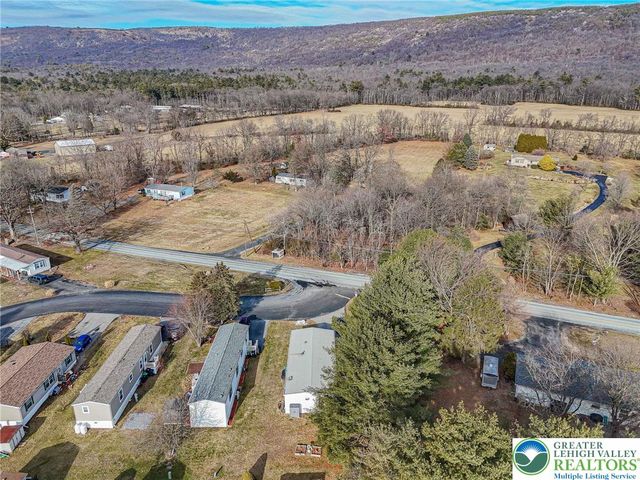 52 West Zimmer Drive, Lehigh Twp, PA 18088