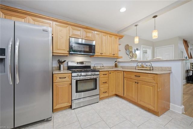 104 E Severn RD, Norfolk, VA 23505