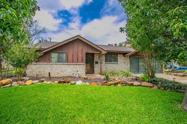3029 Esters Court, Irving, TX 75062