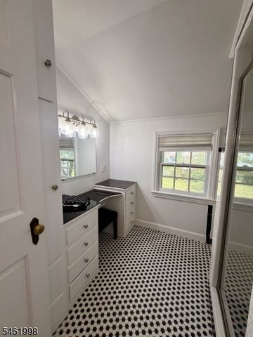 206 Delacy Dr, North Plainfield Boro, NJ 07060