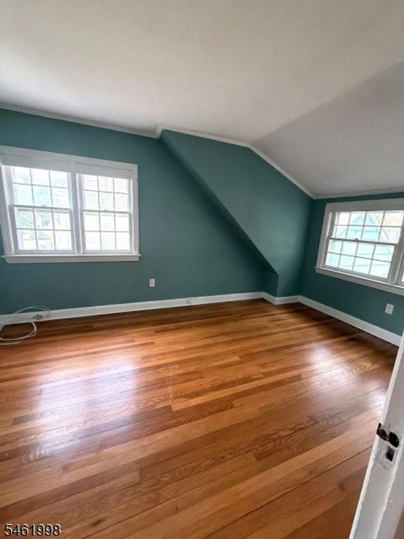 Image 37 of property listing at 206 Delacy Dr, North Plainfield Boro, NJ 07060