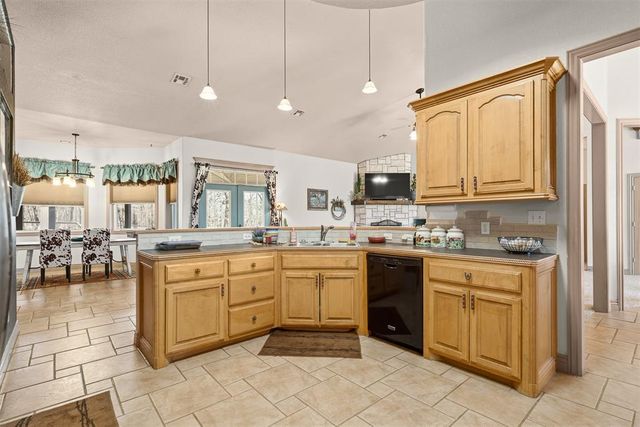 29705 S County Road 1650 Road, Elmore City, OK 73433