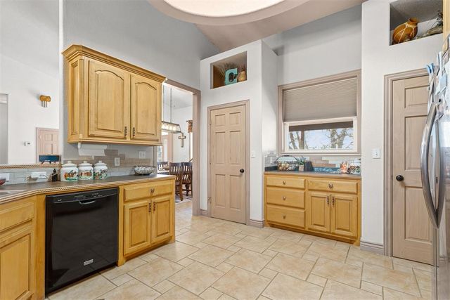 29705 S County Road 1650 Road, Elmore City, OK 73433