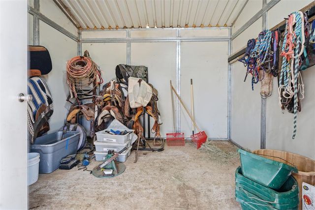 29705 S County Road 1650 Road, Elmore City, OK 73433