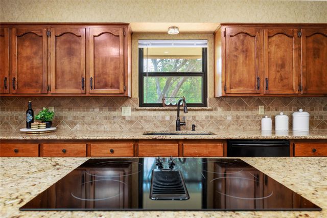 8118 New Dawn, San Antonio, TX 78250