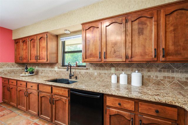 8118 New Dawn, San Antonio, TX 78250