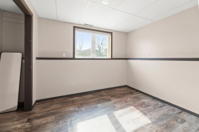 2933 Heatherwood Circle S, Moorhead, MN 56560