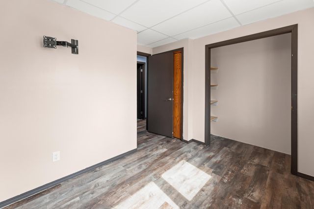 2933 Heatherwood Circle S, Moorhead, MN 56560