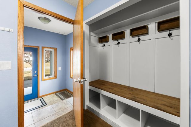 2933 Heatherwood Circle S, Moorhead, MN 56560