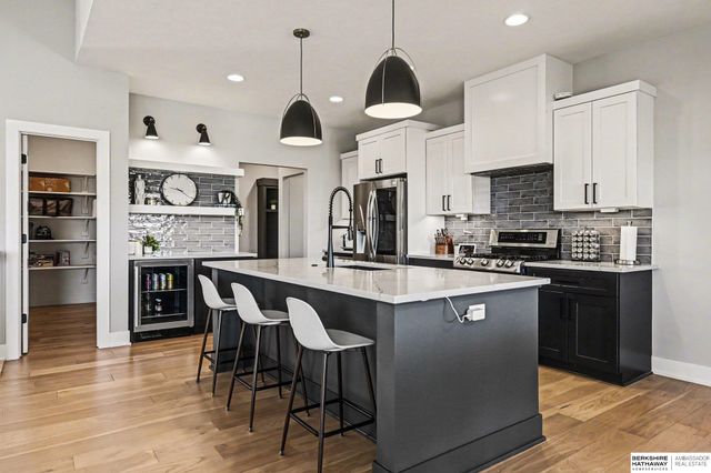 3924 S 207th Street, Elkhorn, NE 68022