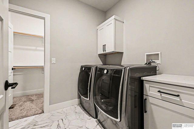 3924 S 207th Street, Elkhorn, NE 68022