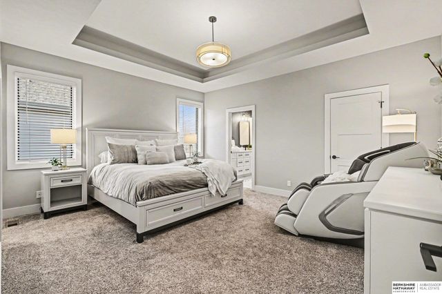 3924 S 207th Street, Elkhorn, NE 68022