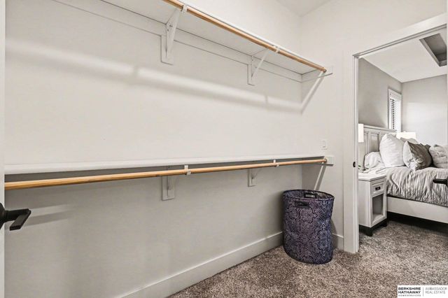 3924 S 207th Street, Elkhorn, NE 68022