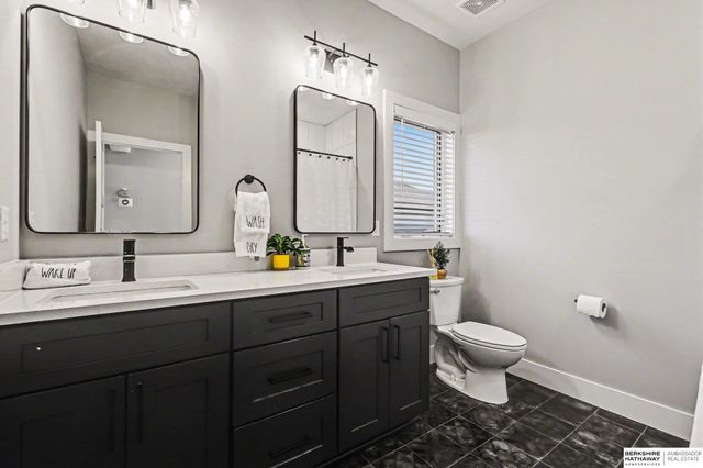 3924 S 207th Street, Elkhorn, NE 68022