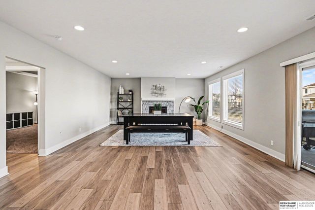 3924 S 207th Street, Elkhorn, NE 68022