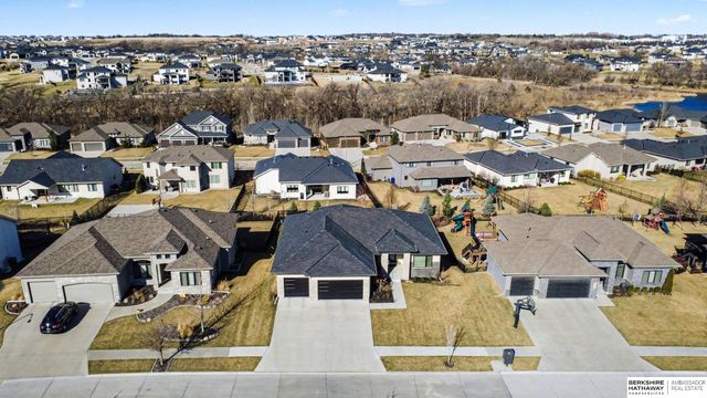 3924 S 207th Street, Elkhorn, NE 68022