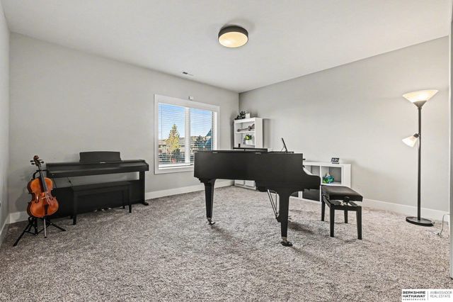 3924 S 207th Street, Elkhorn, NE 68022