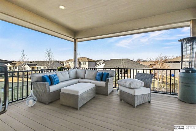 3924 S 207th Street, Elkhorn, NE 68022