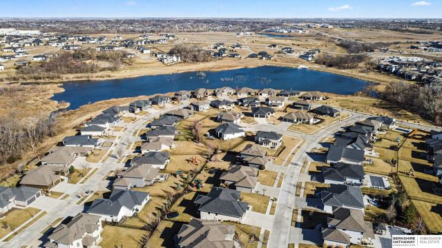 3924 S 207th Street, Elkhorn, NE 68022