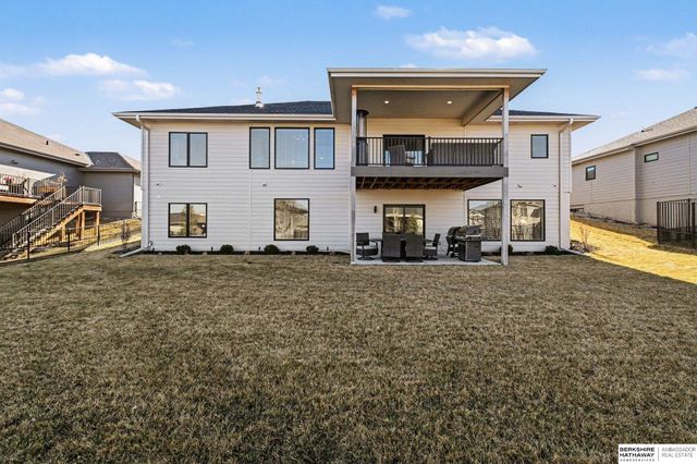 3924 S 207th Street, Elkhorn, NE 68022