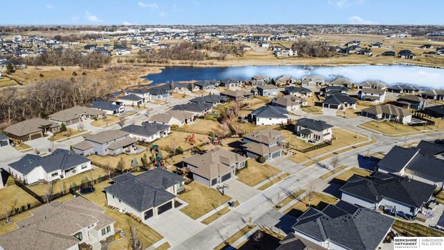 3924 S 207th Street, Elkhorn, NE 68022