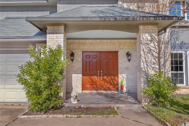8904 Bridgewood TRL NW, Austin, TX 78729