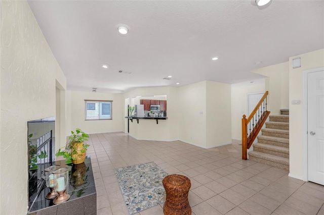 8904 Bridgewood TRL NW, Austin, TX 78729