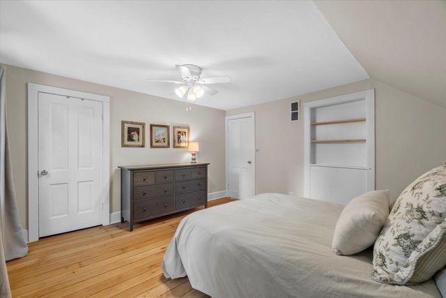 W58N455 Hilbert AVENUE, Cedarburg, WI 53012